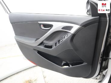 2015 - hyundai avante