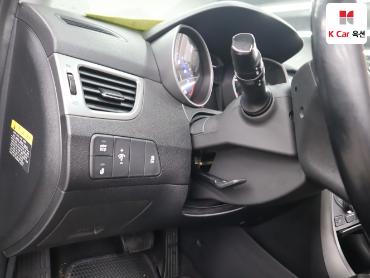 2014 - hyundai avante