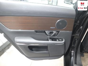 2016 - jaguar xj