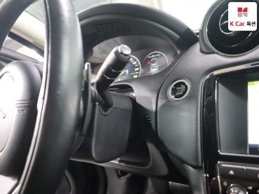 2016 - jaguar xj