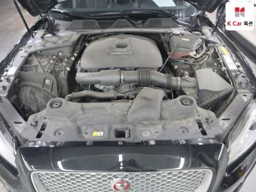 2016 - jaguar xj