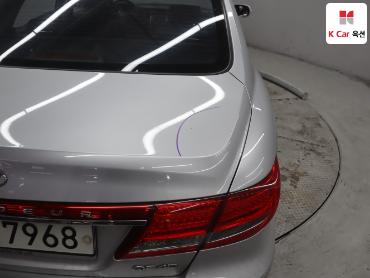 2010 - hyundai grandeur