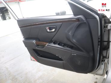 2010 - hyundai grandeur