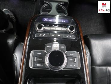2017 - genesis eq900
