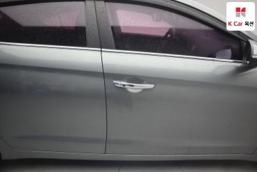 2017 - hyundai avante
