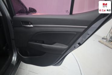 2017 - hyundai avante