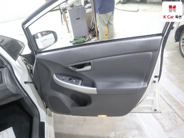 2010 - toyota prius