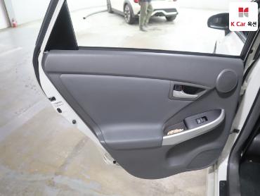 2010 - toyota prius