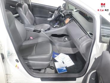 2010 - toyota prius