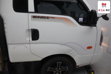 2016 - kia bongo iii