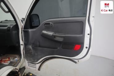 2016 - kia bongo iii