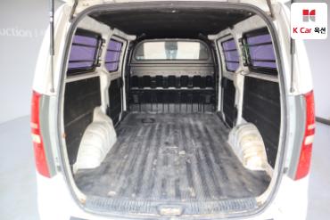 2012 - hyundai grand starex