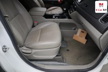 2018 - kia carnival