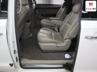 2019 - kia carnival