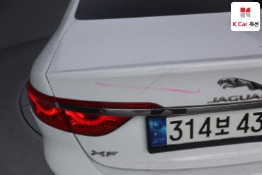 2017 - jaguar xf
