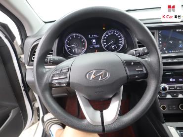 2019 - hyundai avante