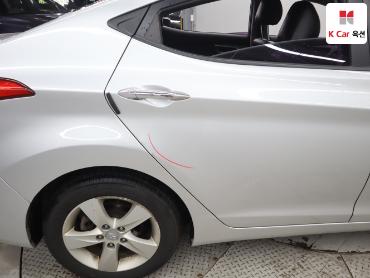 2012 - hyundai avante