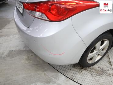2012 - hyundai avante