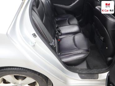 2012 - hyundai avante