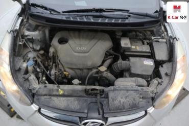 2011 - hyundai avante