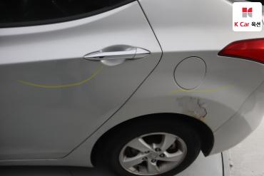 2011 - hyundai avante