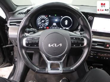 2022 - kia k5