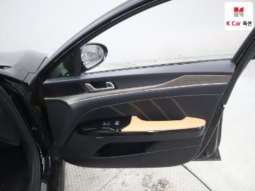 2022 - kia k5