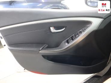 2013 - hyundai i30