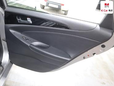 2011 - hyundai sonata