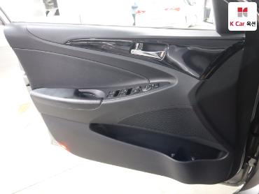 2011 - hyundai sonata