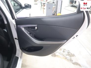 2013 - hyundai avante