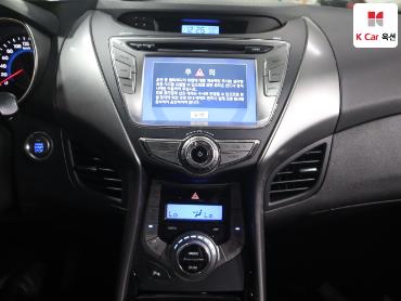 2013 - hyundai avante