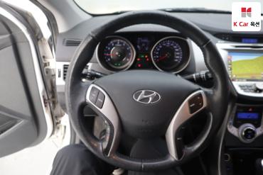 2012 - hyundai avante