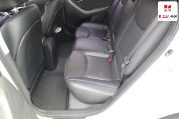 2012 - hyundai avante