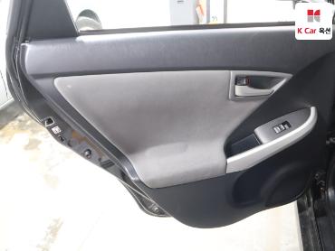 2012 - toyota prius