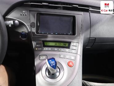 2012 - toyota prius