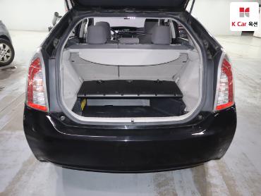 2012 - toyota prius