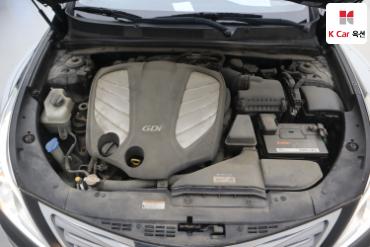 2011 - hyundai grandeur