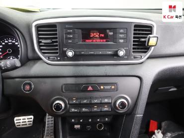 2022 - kia sportage