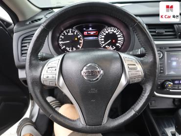 2017 - nissan altima