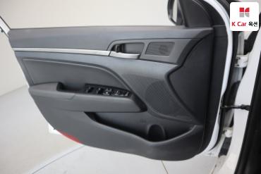 2016 - hyundai avante