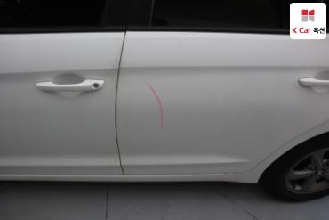 2016 - hyundai avante