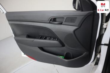 2018 - hyundai avante