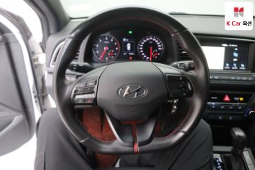 2018 - hyundai avante