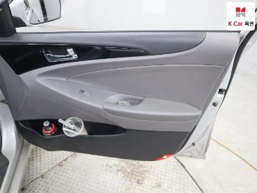 2010 - hyundai sonata