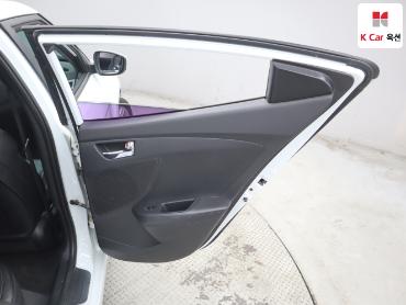 2014 - hyundai veloster