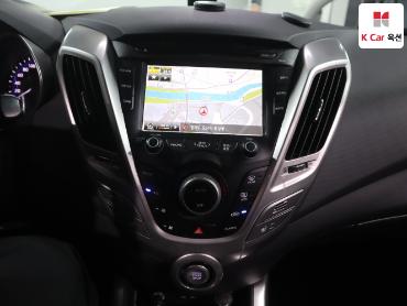 2014 - hyundai veloster