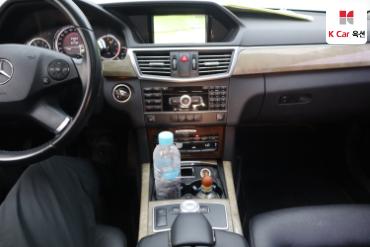 2011 - mercedes-benz e300