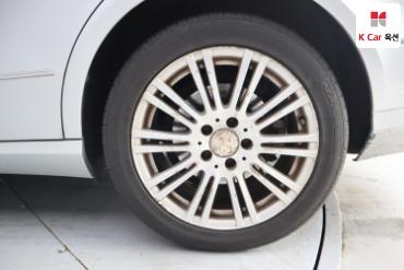 2011 - mercedes-benz e300