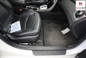 2012 - hyundai avante
